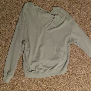 Hollister sweatshirt & size large